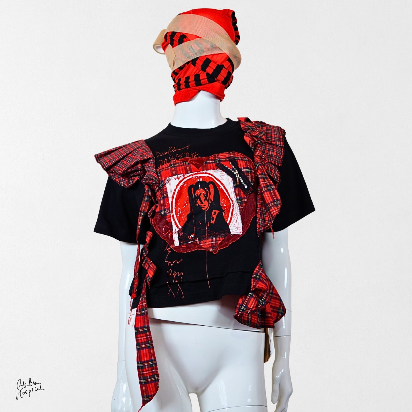 Heart No.001 | 赤黒記憶装置 シリーズ – 黒 T-shirt