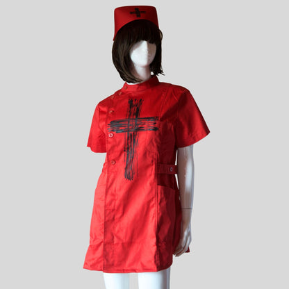 Rotes Gothic-Krankenschwesterkleid, schwarzes Cross-Punk-Lack!
