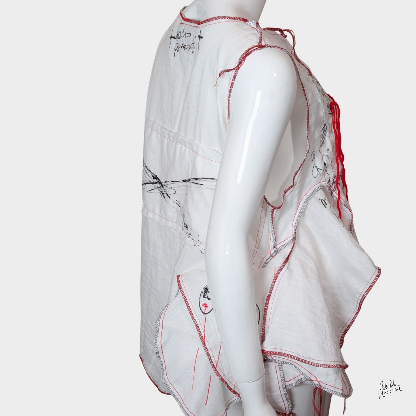 White Ward – No.03 |  Faces Double Gauze Sleeveless Top